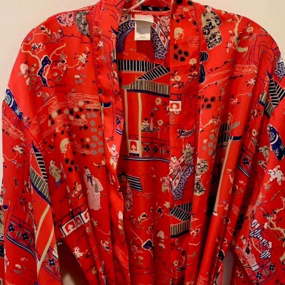 Natori Red Kimono Robe - Picture 2 of 6